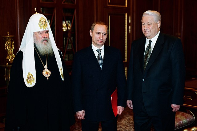 Vladimir_Putin_with_Boris_Yeltsin