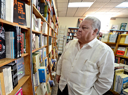 El Gordo Salvat en su librería