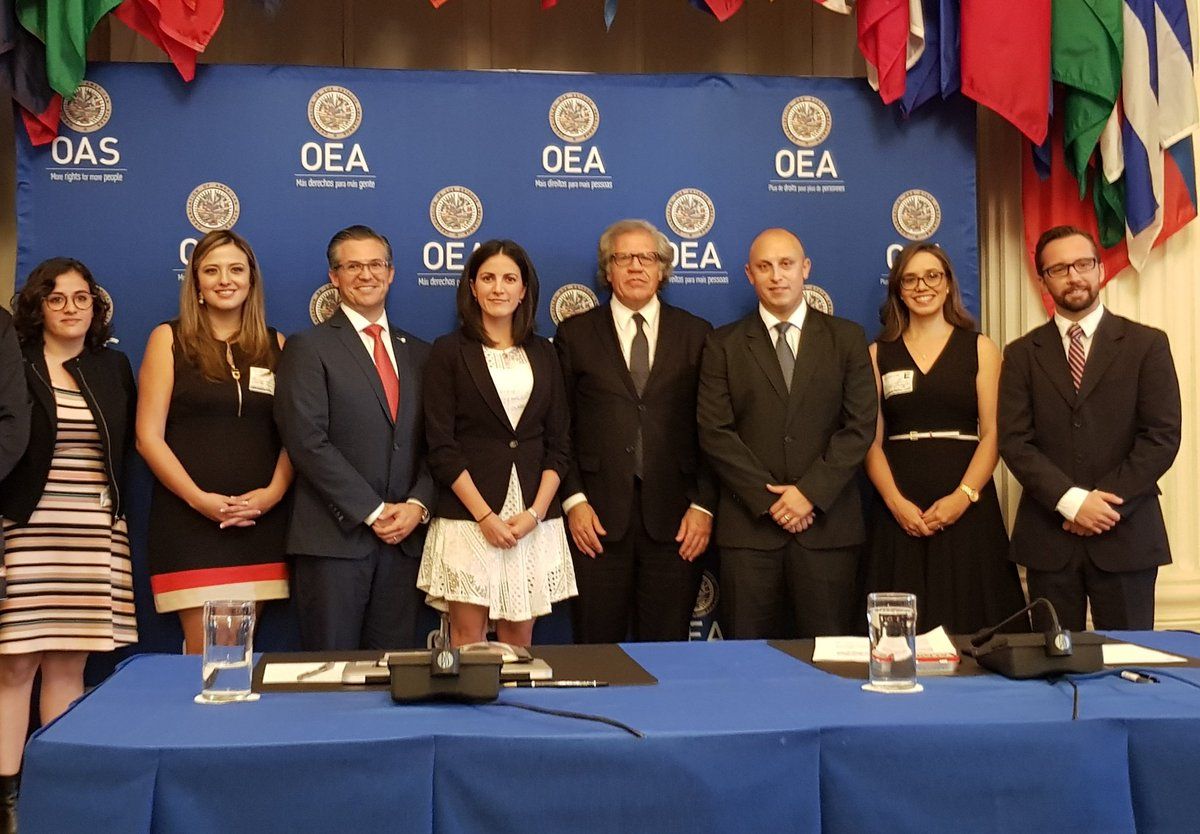 Young Latinamerican leaders meet with SG Almagro at OAS Headquarters